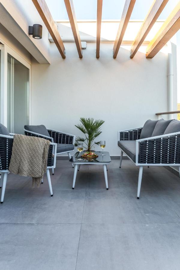 O'Live Residence - Designer Suites Bibinje Exteriér fotografie